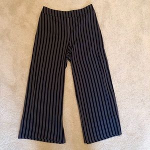 Women’s Whistles Pinstripe Navy Pants, size 8